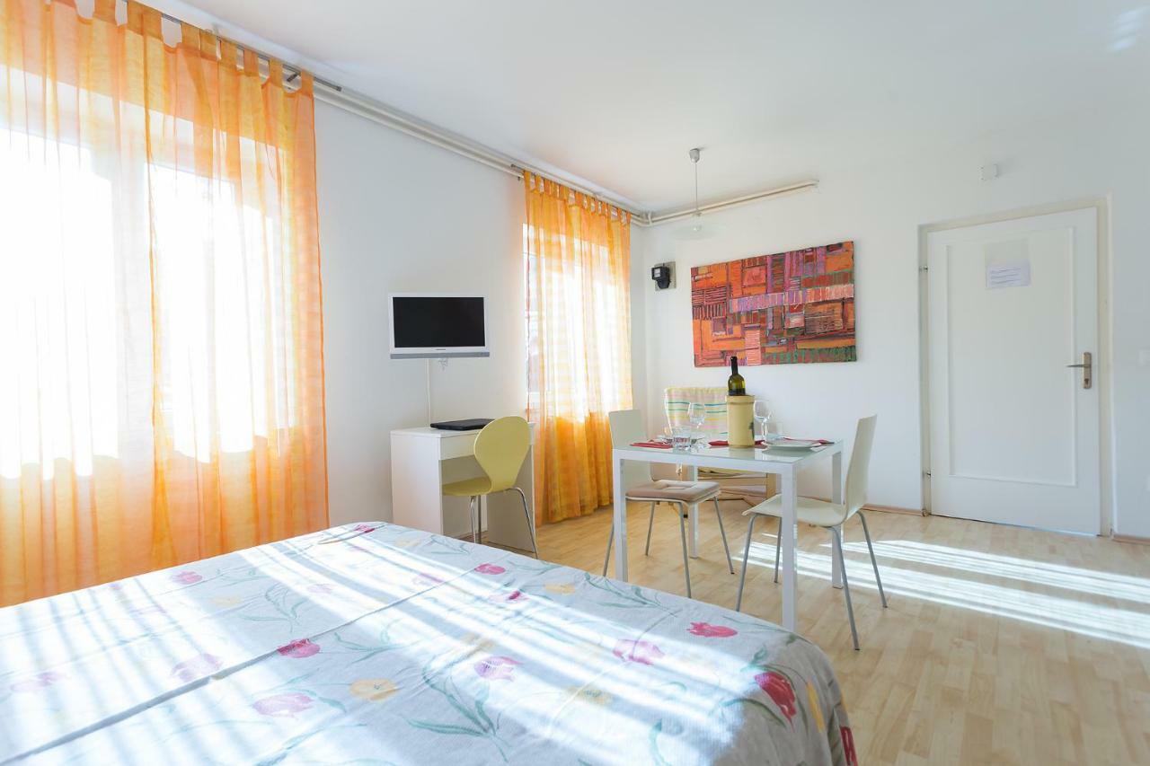 Apartments Casa Geli Porec Esterno foto